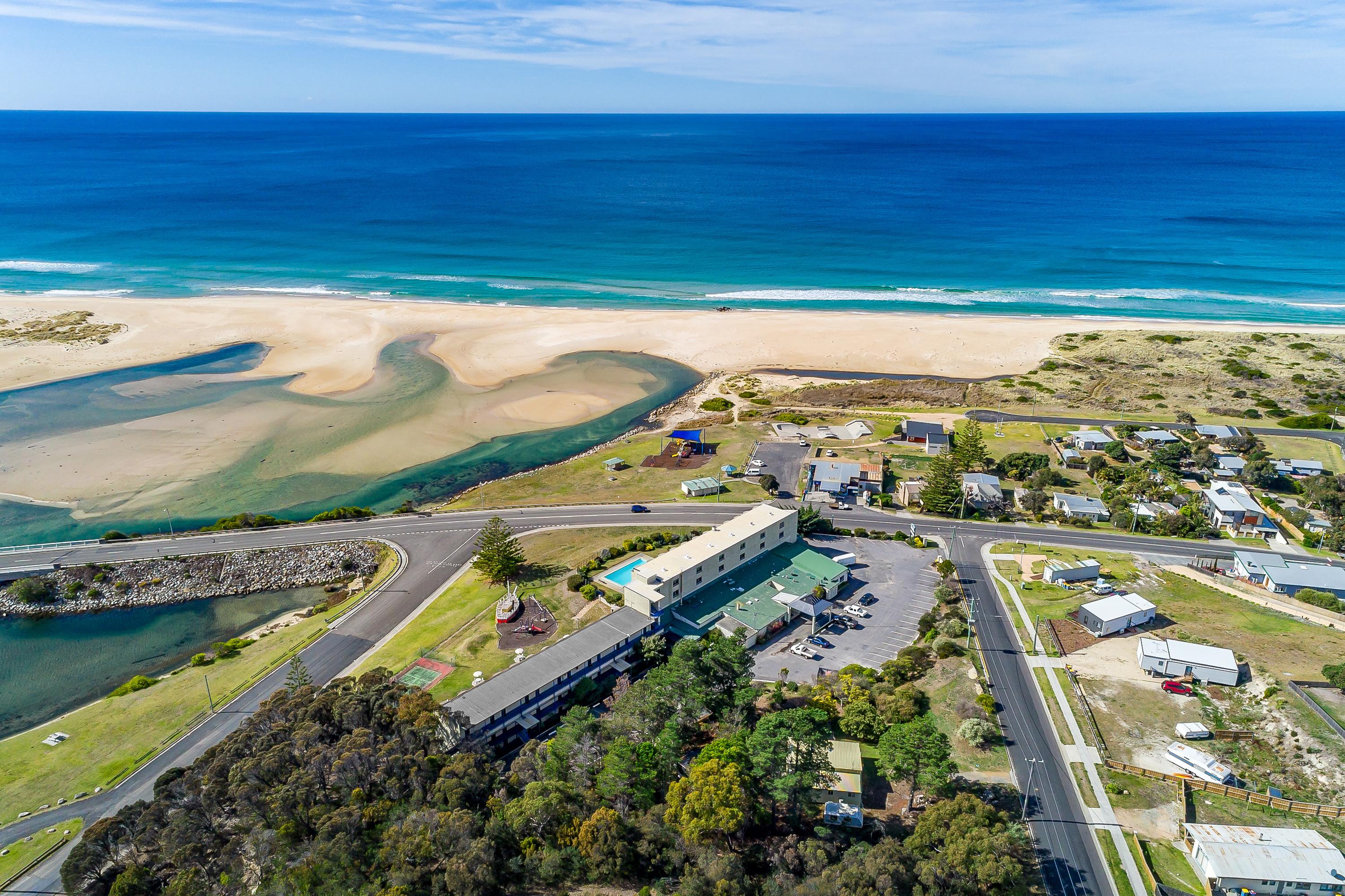 Scamander Beach Resort Exterior photo